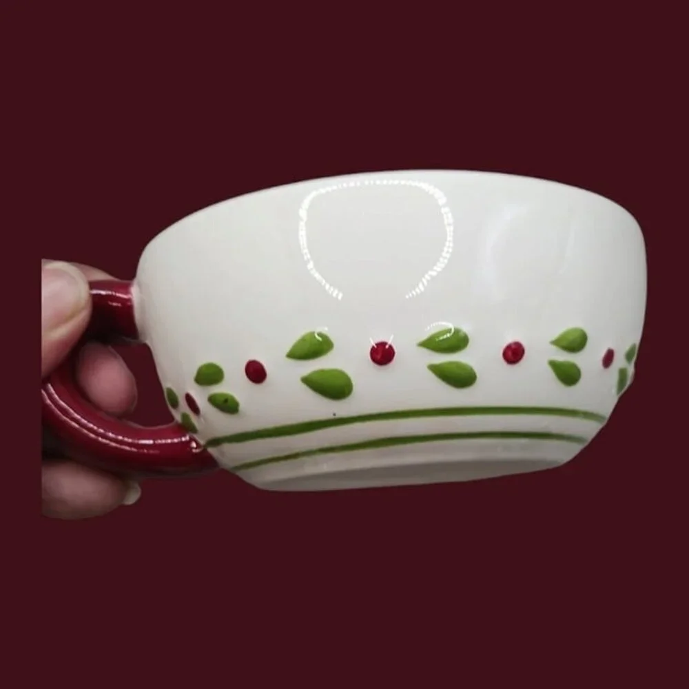 Vigor snowmates small teapot & cup wht/ red and green